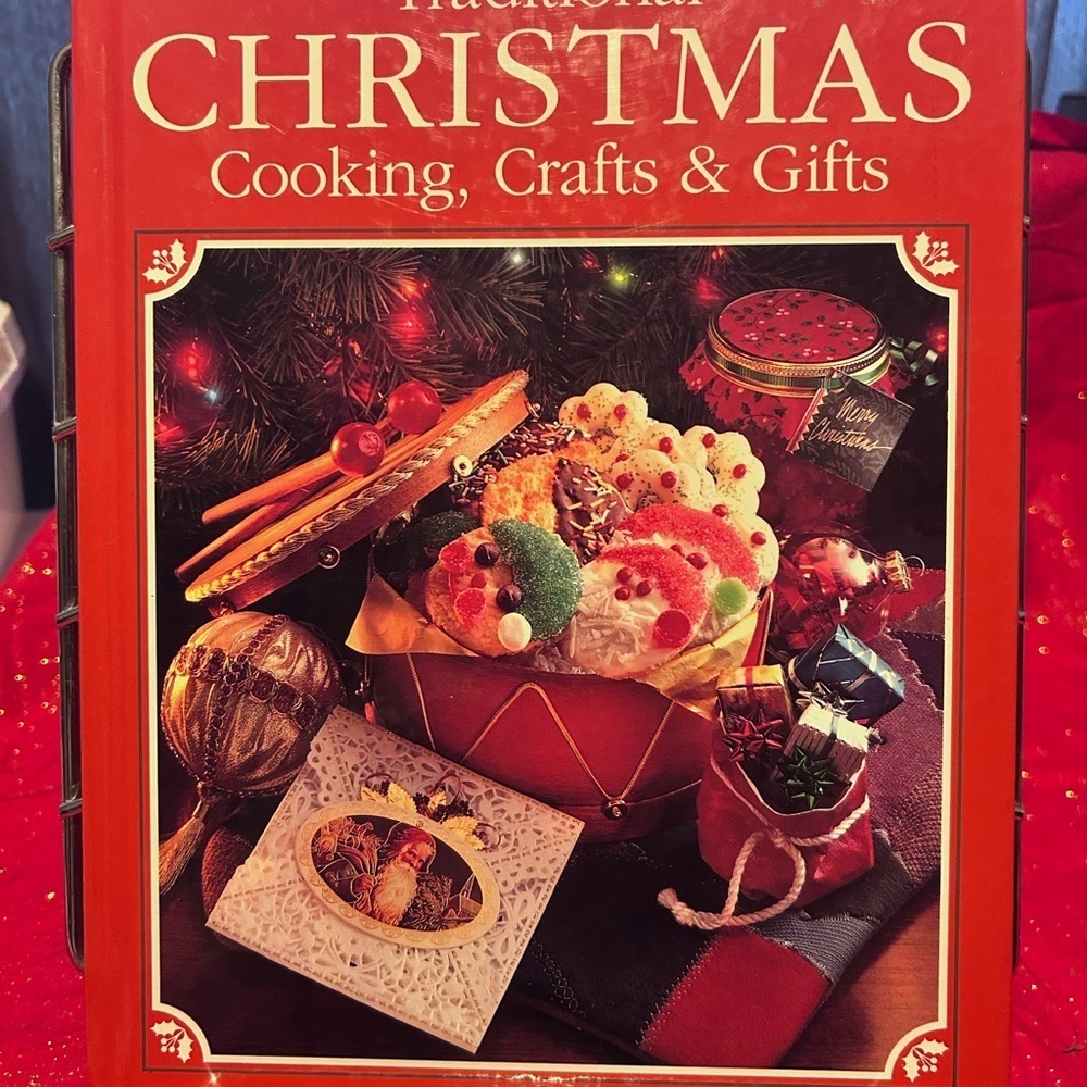 Traditional Christmas Cooking, Crafts & Gifts hardcover -1991- preloved -